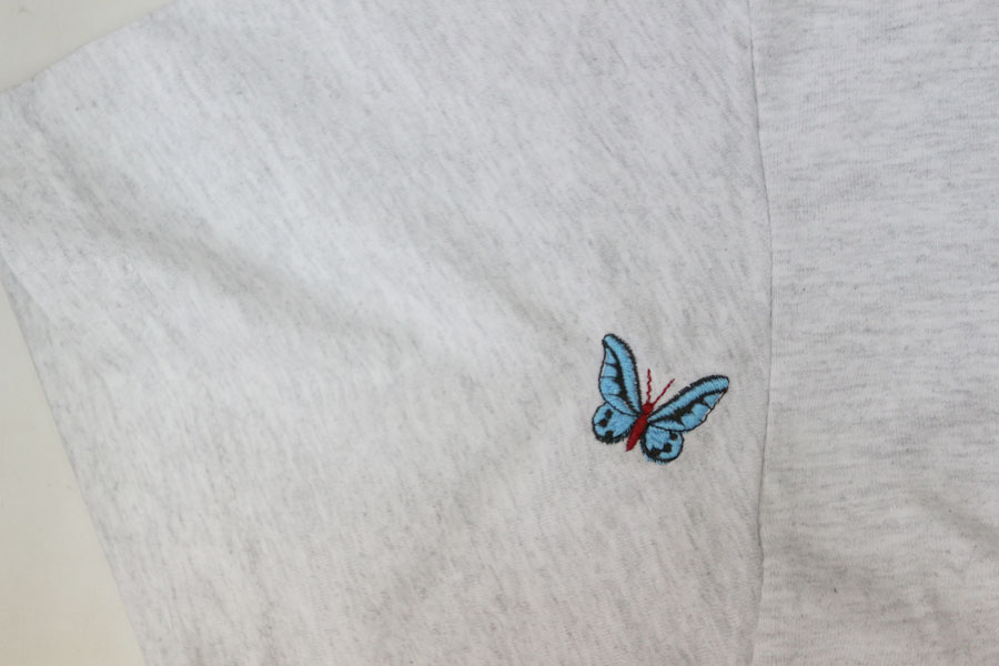 オリジナル刺繍　刺繍加工　刺繍　直接刺繍　チェーンステッチ刺繍　チェーンステッチ　ランニングステッチ　相良刺繍サテンステッチ　タタミステッチ　Tシャツ　トレーナー　ランニング　ノースリーブ　ベスト　セーター　ポンチョ　ウインドブレーカー　コーチジャケット　デニムジャケット　ジャケット　エプロン　Yシャツ　ワイシャツ　ワークシャツ　ダンガリーシャツ　開襟シャツ　背広　スーツ　スラックス　学生服　体操服　メルトンシャツ　メルトンジャケット　 ジャージ　トレーニングウエア　ウエア　型代無料書体　オリジナル書体　パーカー　ジップアップ