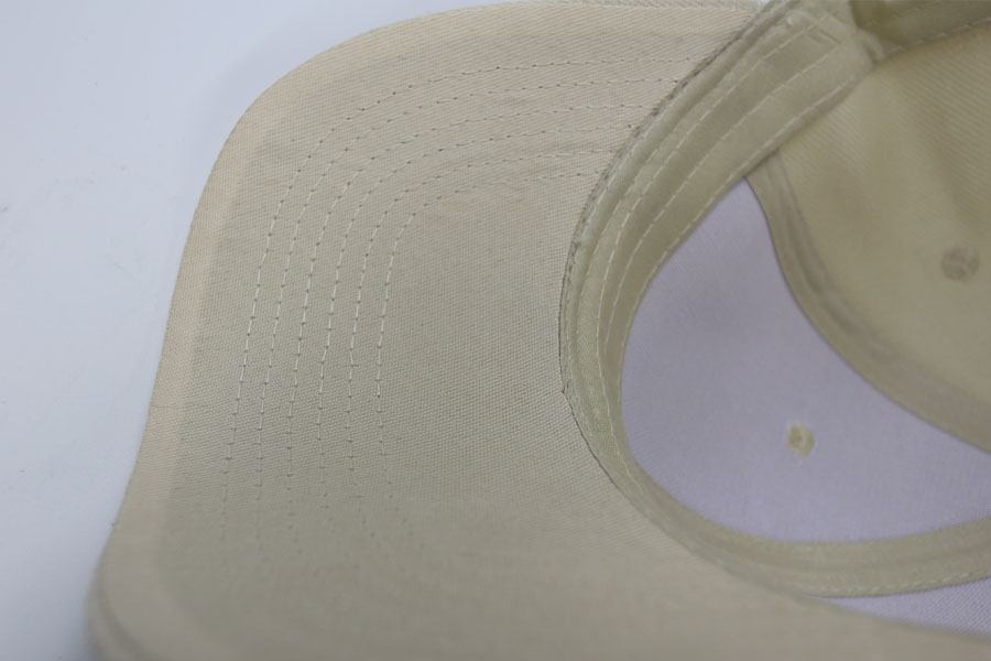 オリジナル刺繍　刺繍加工　刺繍　直接刺繍　チェーンステッチ刺繍　チェーンステッチ　ランニングステッチ　相良刺繍サテンステッチ　タタミステッチ　Tシャツ　トレーナー　ランニング　ノースリーブ　ベスト　セーター　ポンチョ　ウインドブレーカー　コーチジャケット　デニムジャケット　ジャケット　エプロン　Yシャツ　ワイシャツ　ワークシャツ　ダンガリーシャツ　開襟シャツ　背広　スーツ　スラックス　学生服　体操服　メルトンシャツ　メルトンジャケット　 ジャージ　トレーニングウエア　ウエア　型代無料書体　オリジナル書体　パーカー　ジップアップ