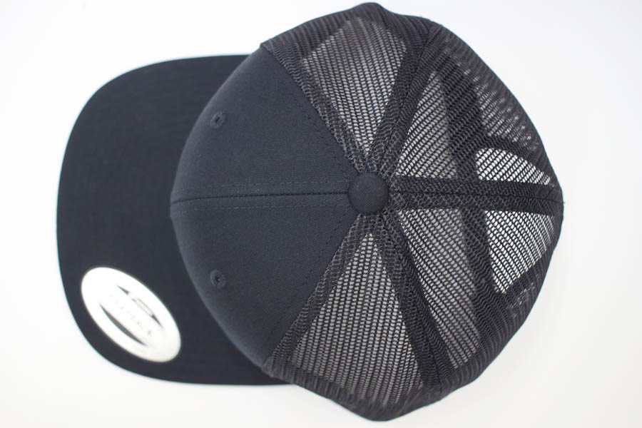 オリジナル刺繍　刺繍加工　刺繍　直接刺繍　チェーンステッチ刺繍　チェーンステッチ　ランニングステッチ　相良刺繍サテンステッチ　タタミステッチ　Tシャツ　トレーナー　ランニング　ノースリーブ　ベスト　セーター　ポンチョ　ウインドブレーカー　コーチジャケット　デニムジャケット　ジャケット　エプロン　Yシャツ　ワイシャツ　ワークシャツ　ダンガリーシャツ　開襟シャツ　背広　スーツ　スラックス　学生服　体操服　メルトンシャツ　メルトンジャケット　
ジャージ　トレーニングウエア　ウエア　型代無料書体　オリジナル書体　パーカー　ジップアップ
